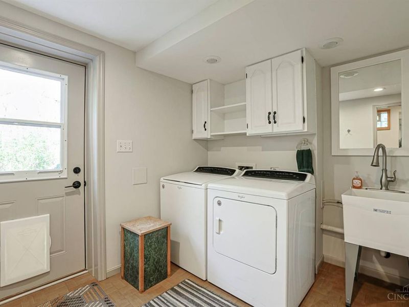 8731 Beckys Ridge Drive, Cincinnati, OH 45251 Photo 33