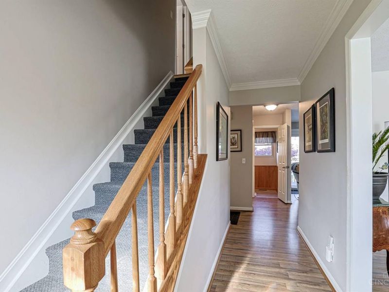 8731 Beckys Ridge Drive, Cincinnati, OH 45251 Photo 4