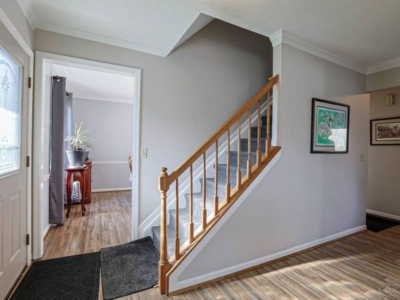 8731 Beckys Ridge Drive, Cincinnati, OH 45251 Photo 5