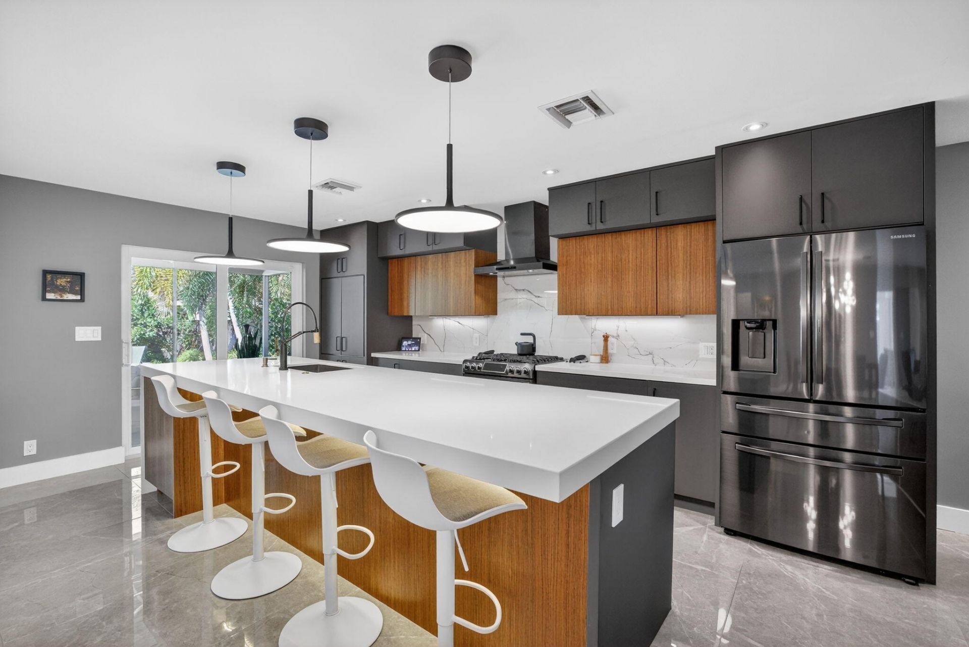 1721 NE 37th Street, Oakland Park, FL 33334 Photo