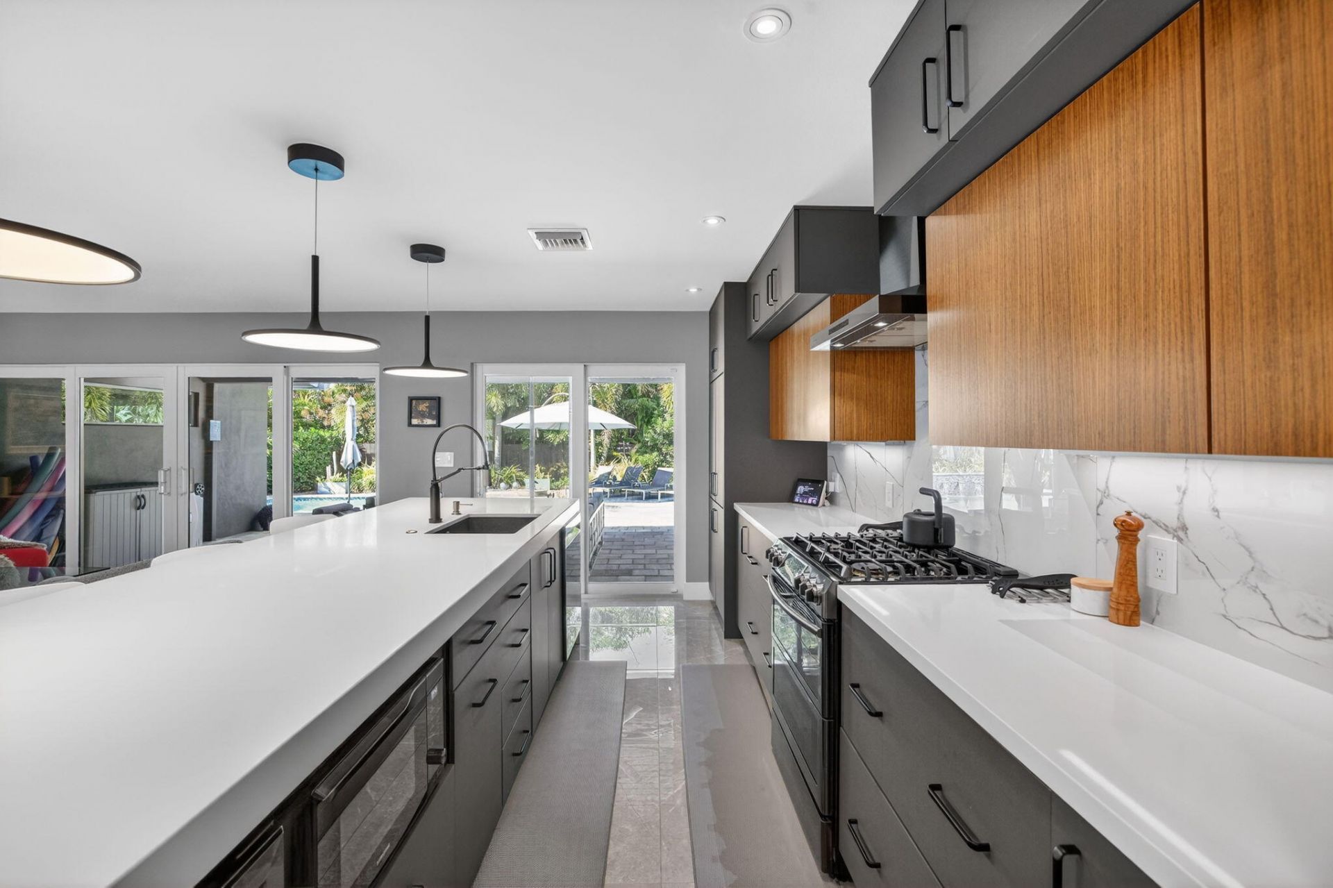 1721 NE 37th Street, Oakland Park, FL 33334 Photo