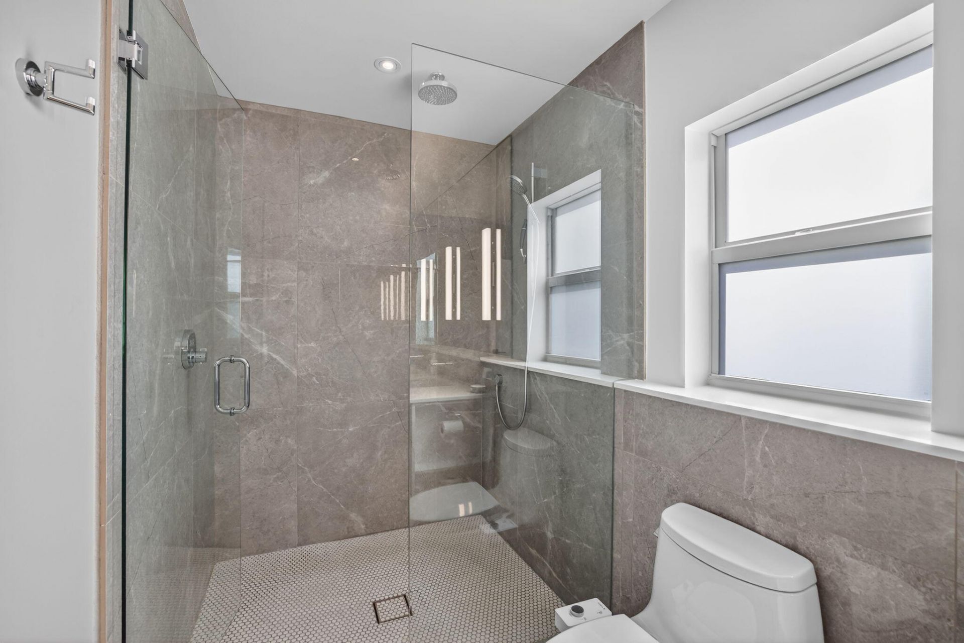 1721 NE 37th Street, Oakland Park, FL 33334 Photo