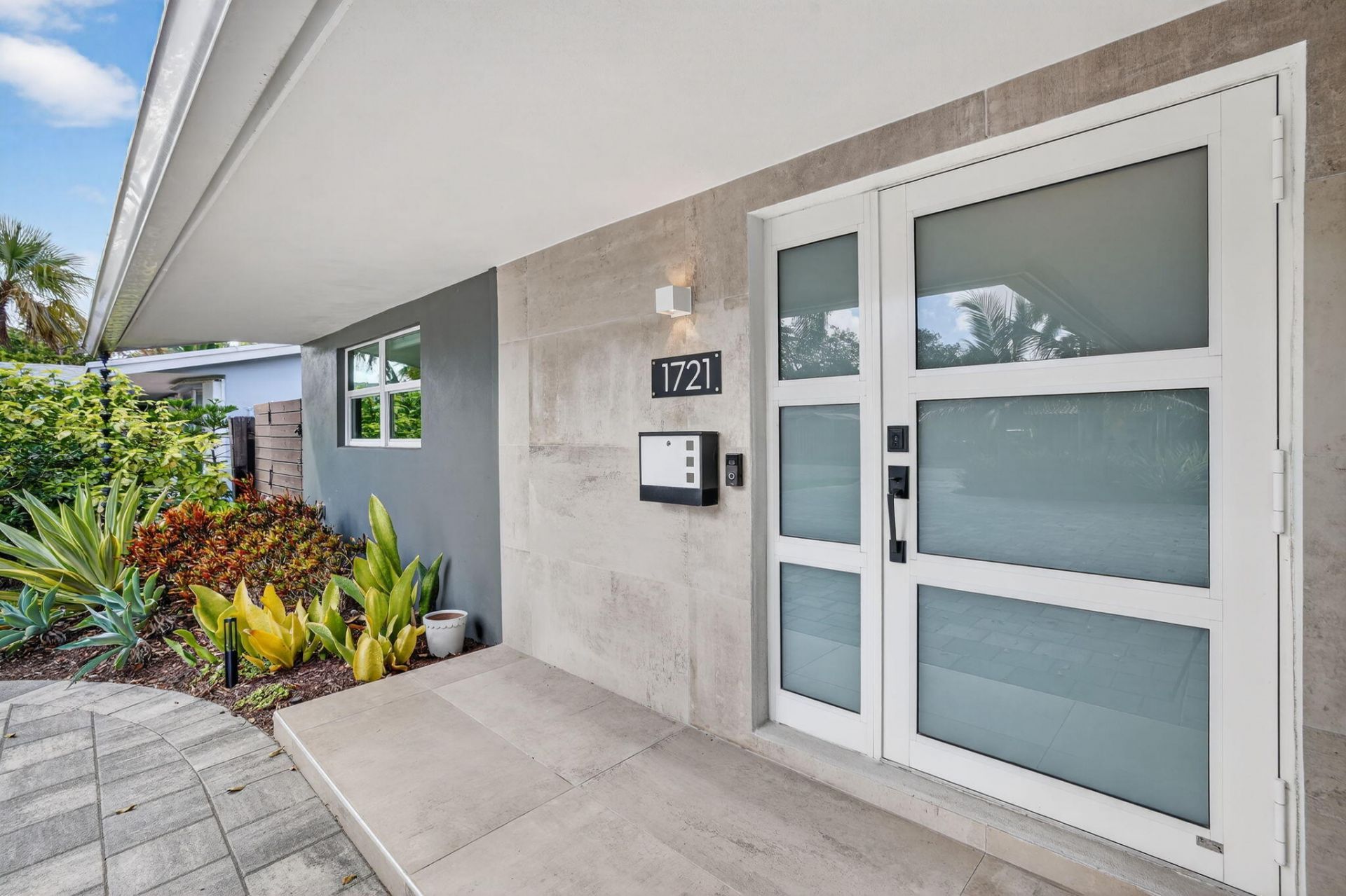 1721 NE 37th Street, Oakland Park, FL 33334 Photo