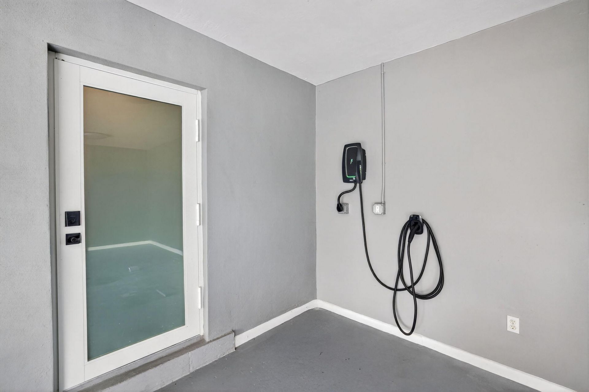 1721 NE 37th Street, Oakland Park, FL 33334 Photo