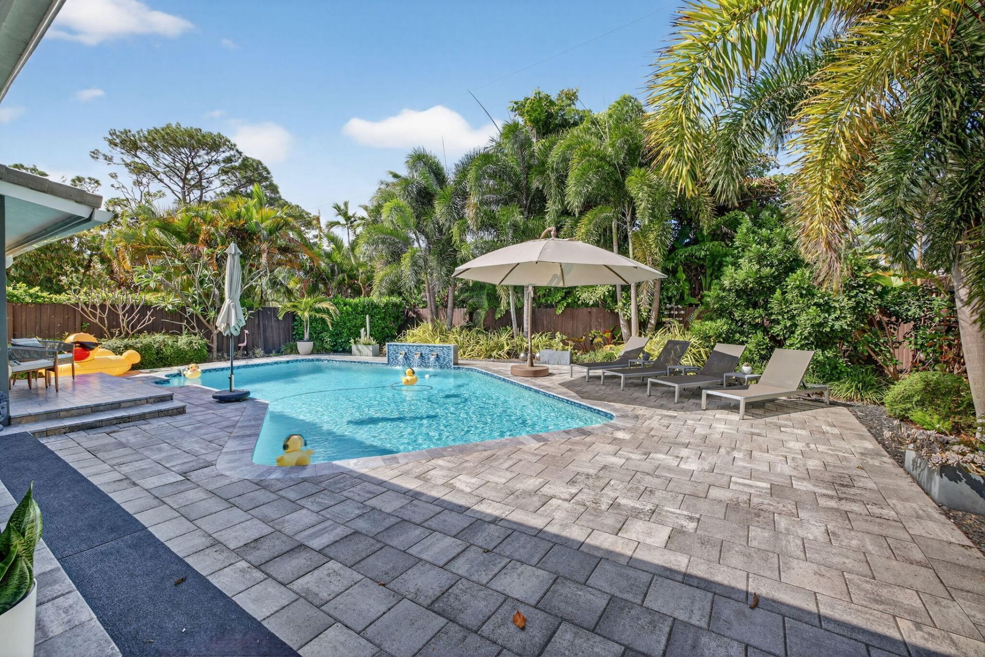 1721 NE 37th Street, Oakland Park, FL 33334 Photo