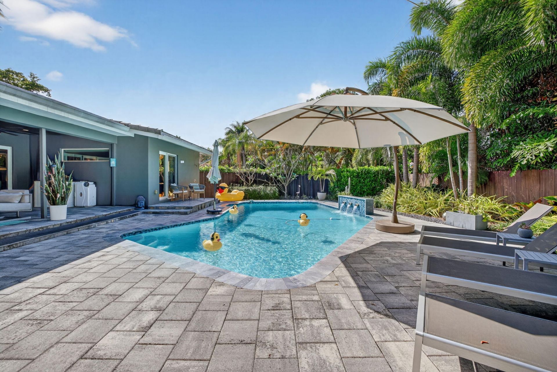 1721 NE 37th Street, Oakland Park, FL 33334 Photo