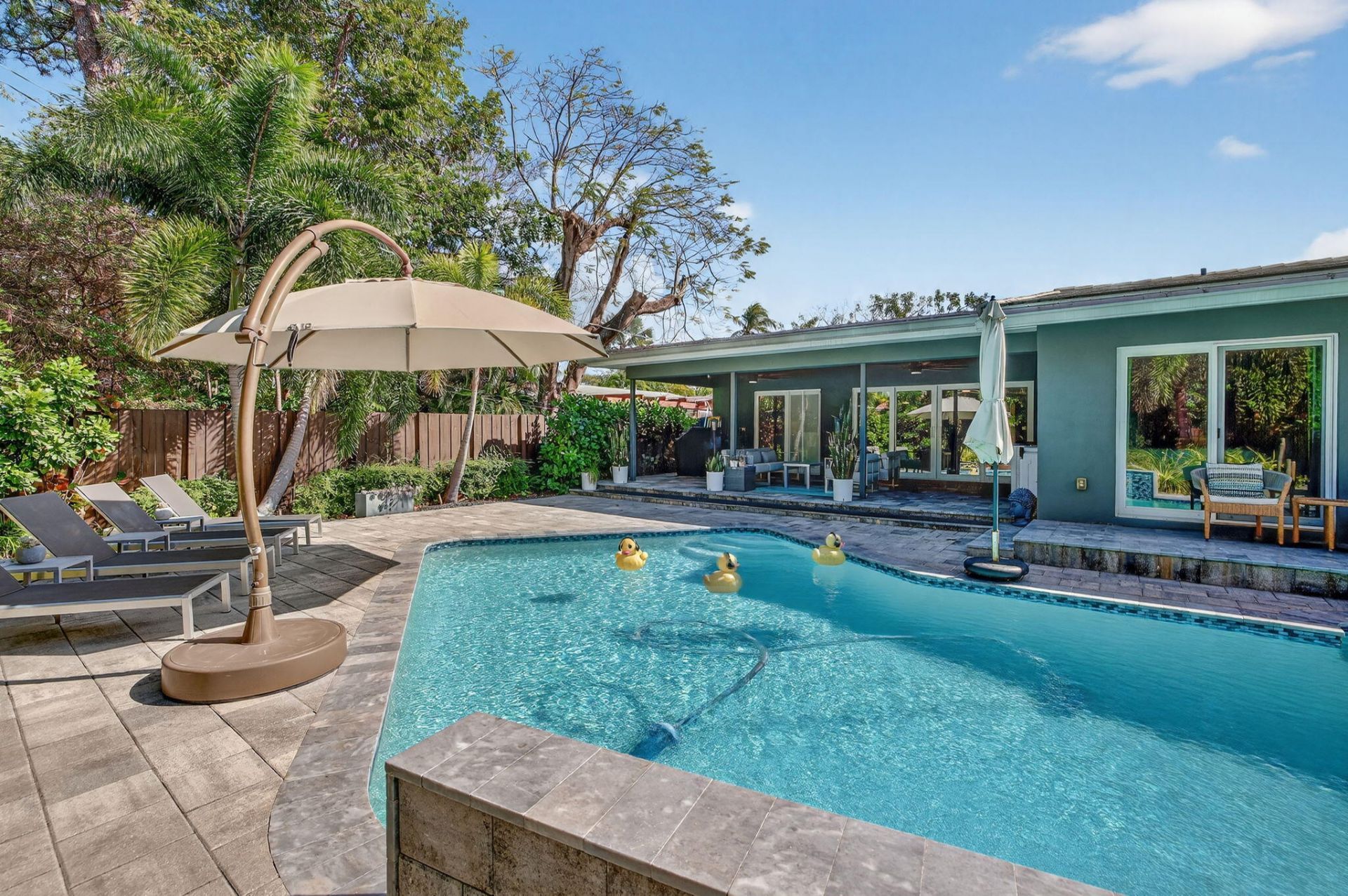 1721 NE 37th Street, Oakland Park, FL 33334 Photo