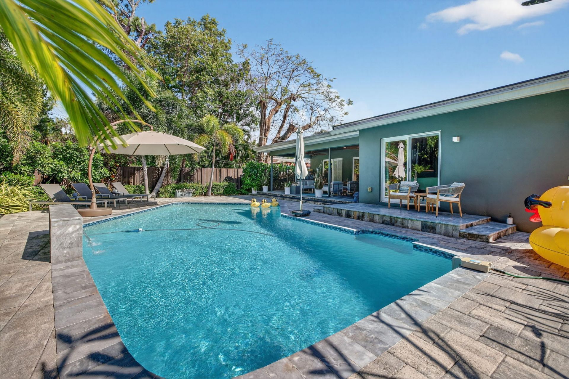 1721 NE 37th Street, Oakland Park, FL 33334 Photo