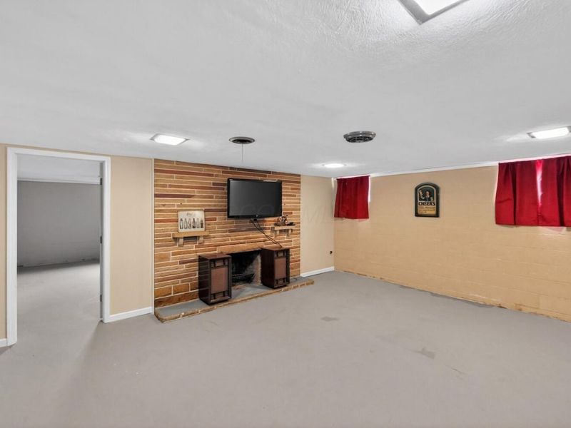 307 Harcourt Road, Mount Vernon, OH 43050 Photo 22