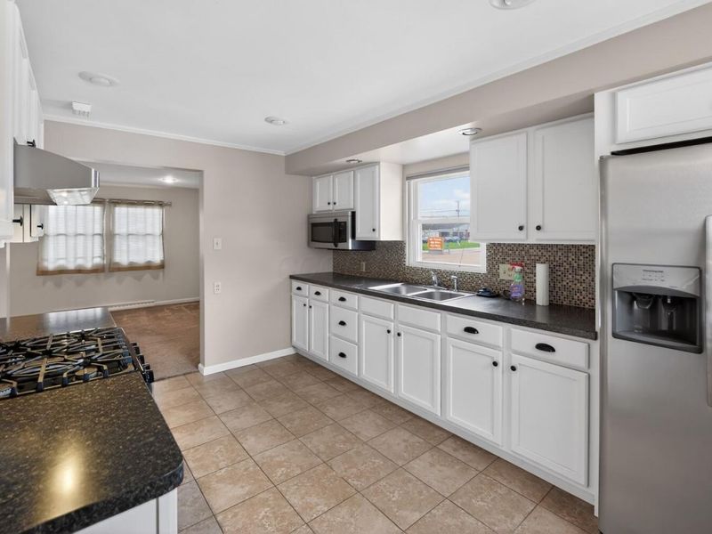 307 Harcourt Road, Mount Vernon, OH 43050 Photo 9