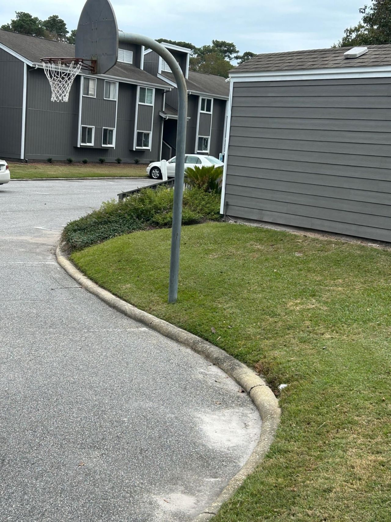 10301 N Kings Hwy. Photo 26