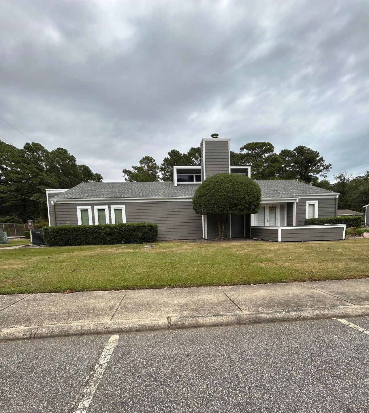 10301 N Kings Hwy. Photo 27