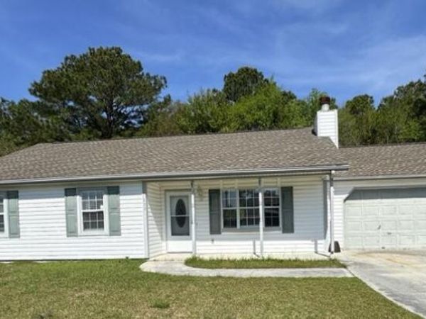 133 Glenwood Drive, Hubert, NC 28539