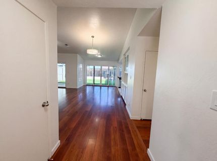 9648 Elmira Cir, Sacramento, CA 95827 Photo