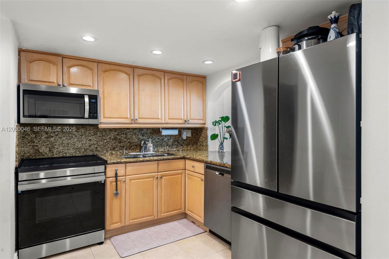 1915 Brickell Ave, Unit C1612, Miami, FL 33129 Photo