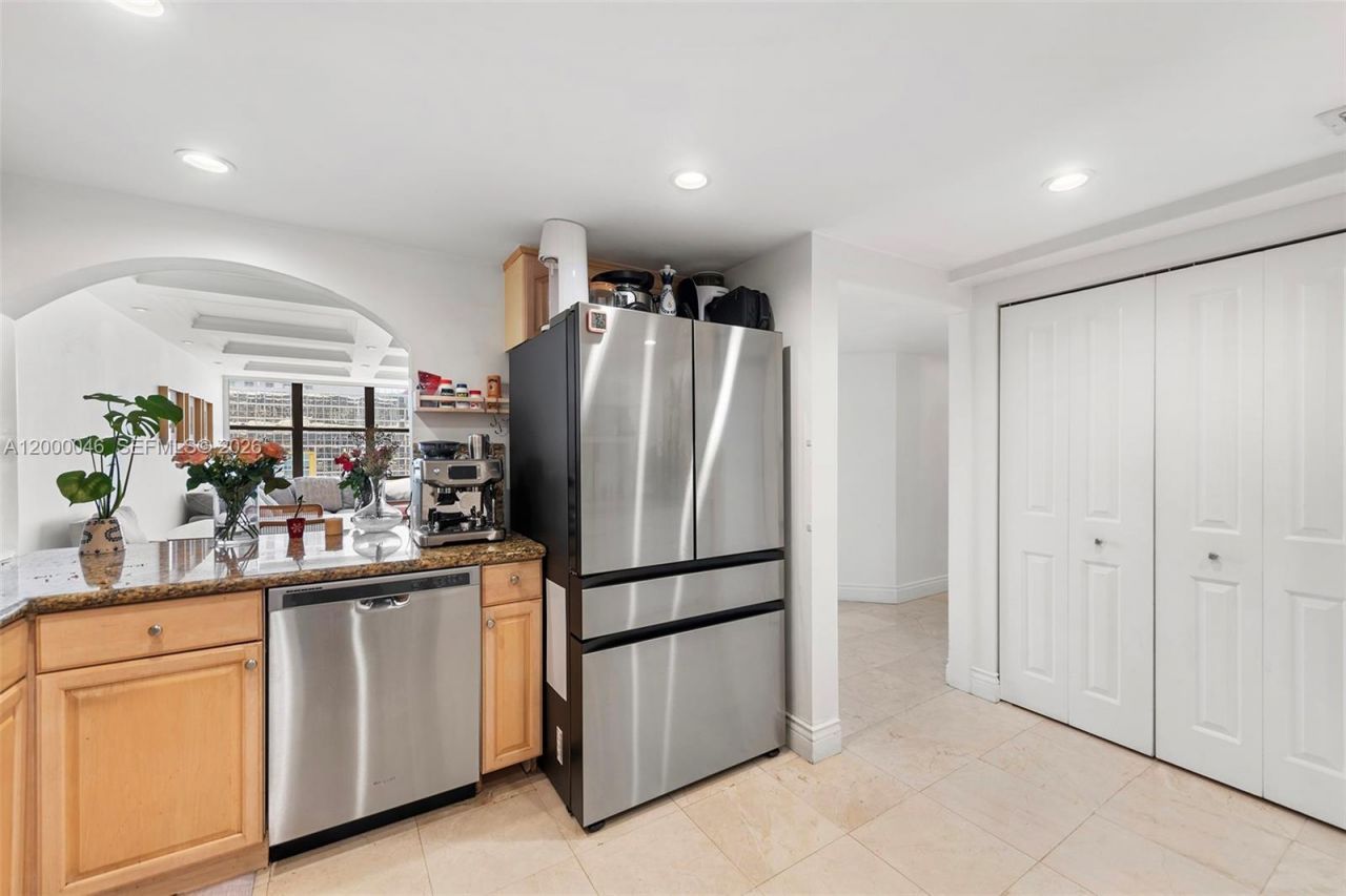 1915 Brickell Ave, Unit C1612, Miami, FL 33129 Photo