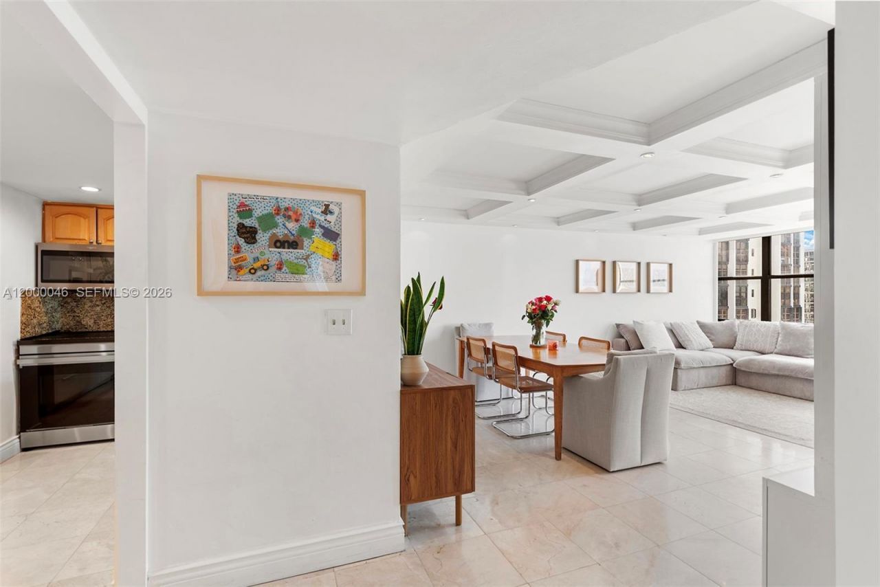 1915 Brickell Ave, Unit C1612, Miami, FL 33129 Photo