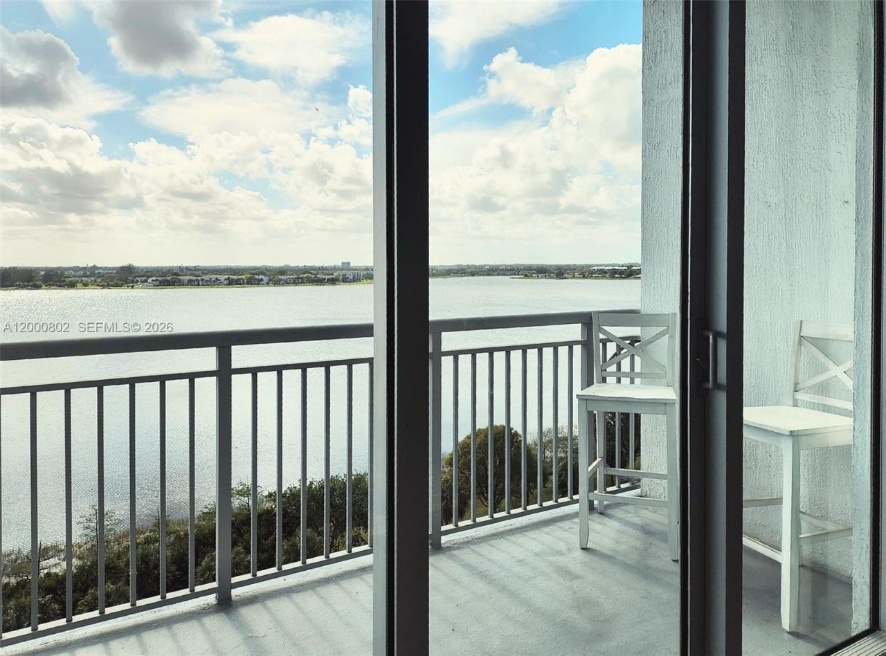 300 S Australian Ave, Unit 809, West Palm Beach, FL 33401 Photo