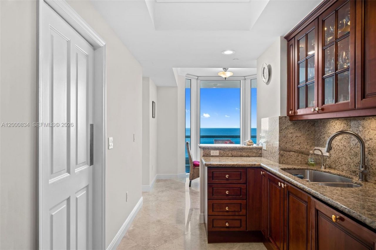 17875 Collins Ave, Unit 3205, Sunny Isles Beach, FL 33160 Photo