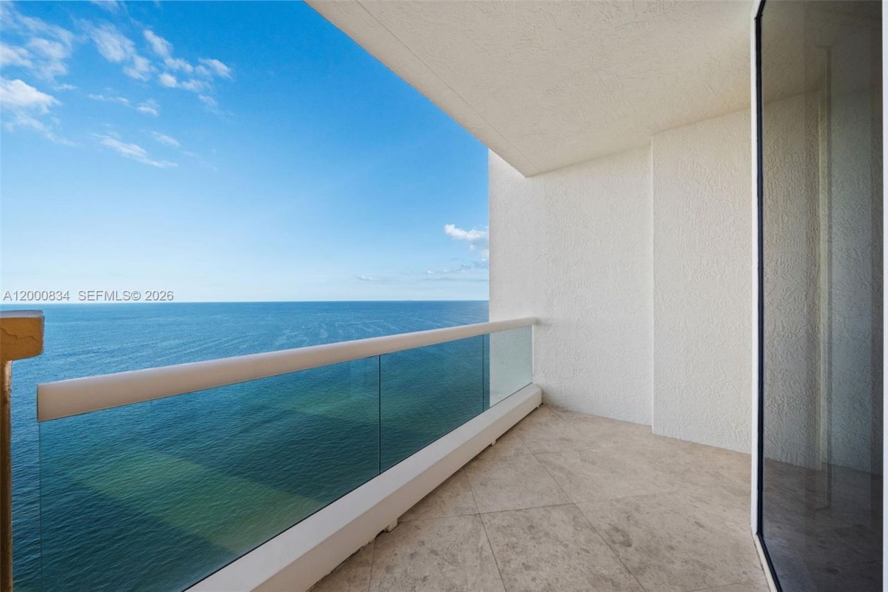 17875 Collins Ave, Unit 3205, Sunny Isles Beach, FL 33160 Photo