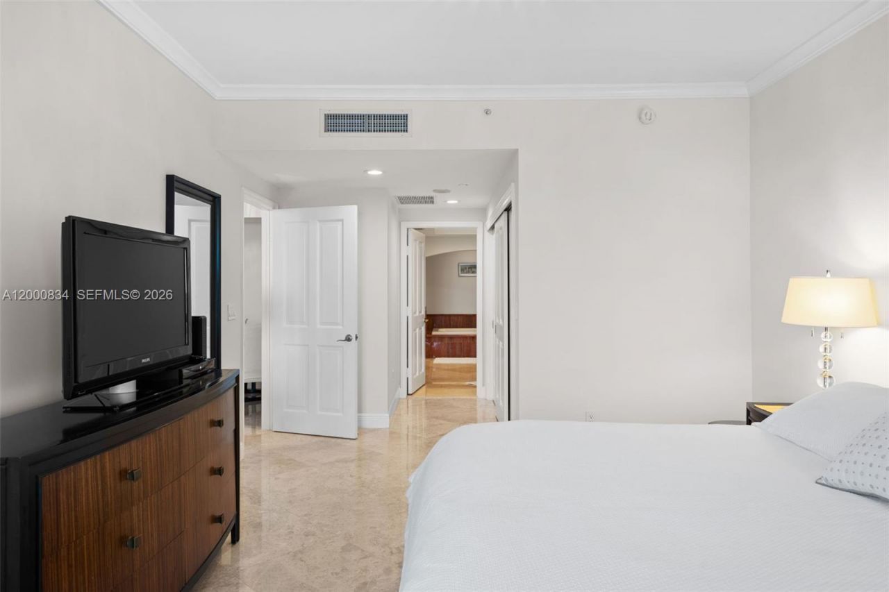 17875 Collins Ave, Unit 3205, Sunny Isles Beach, FL 33160 Photo