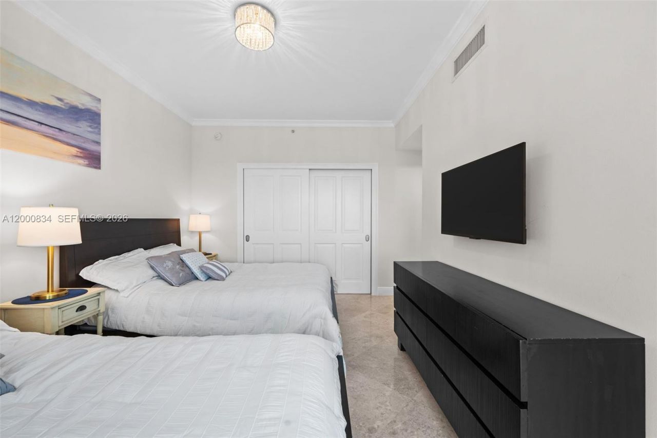 17875 Collins Ave, Unit 3205, Sunny Isles Beach, FL 33160 Photo