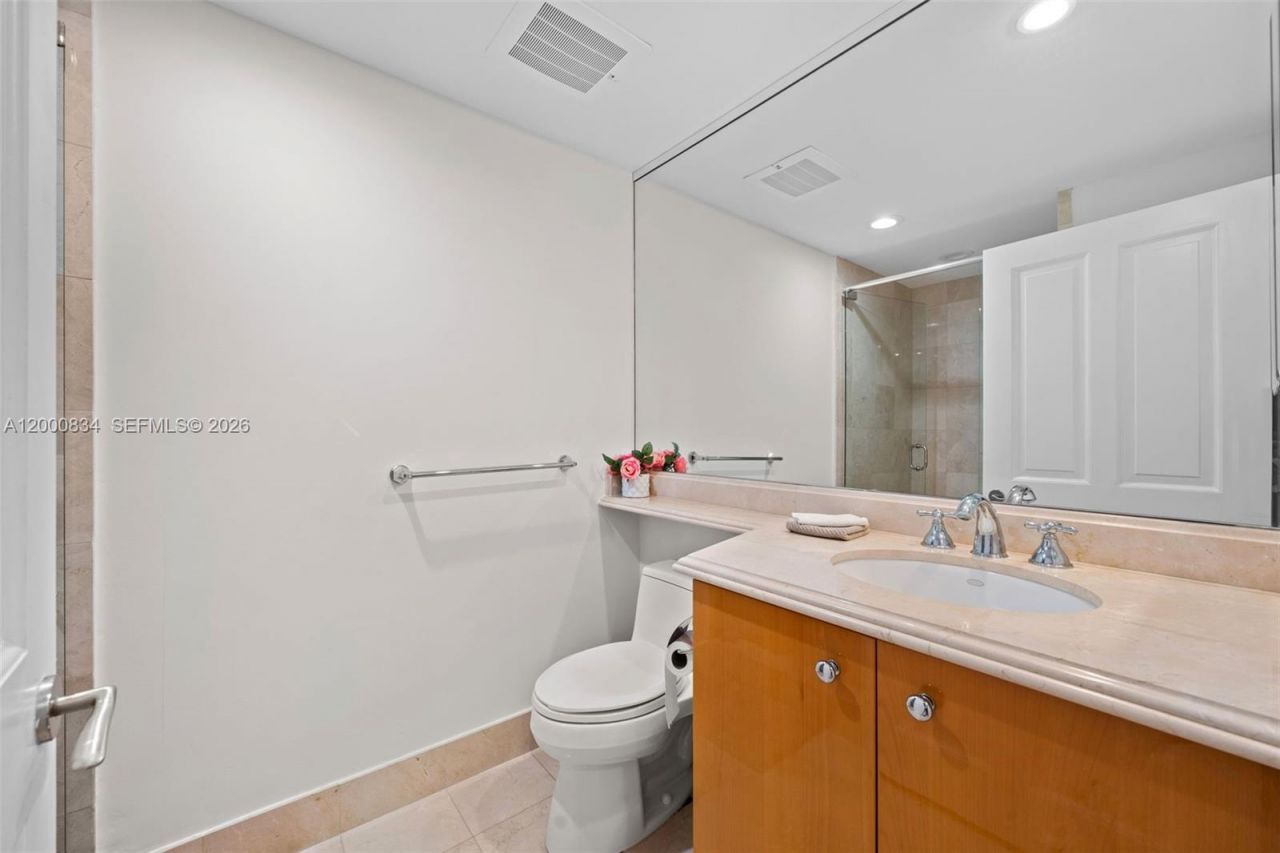 17875 Collins Ave, Unit 3205, Sunny Isles Beach, FL 33160 Photo