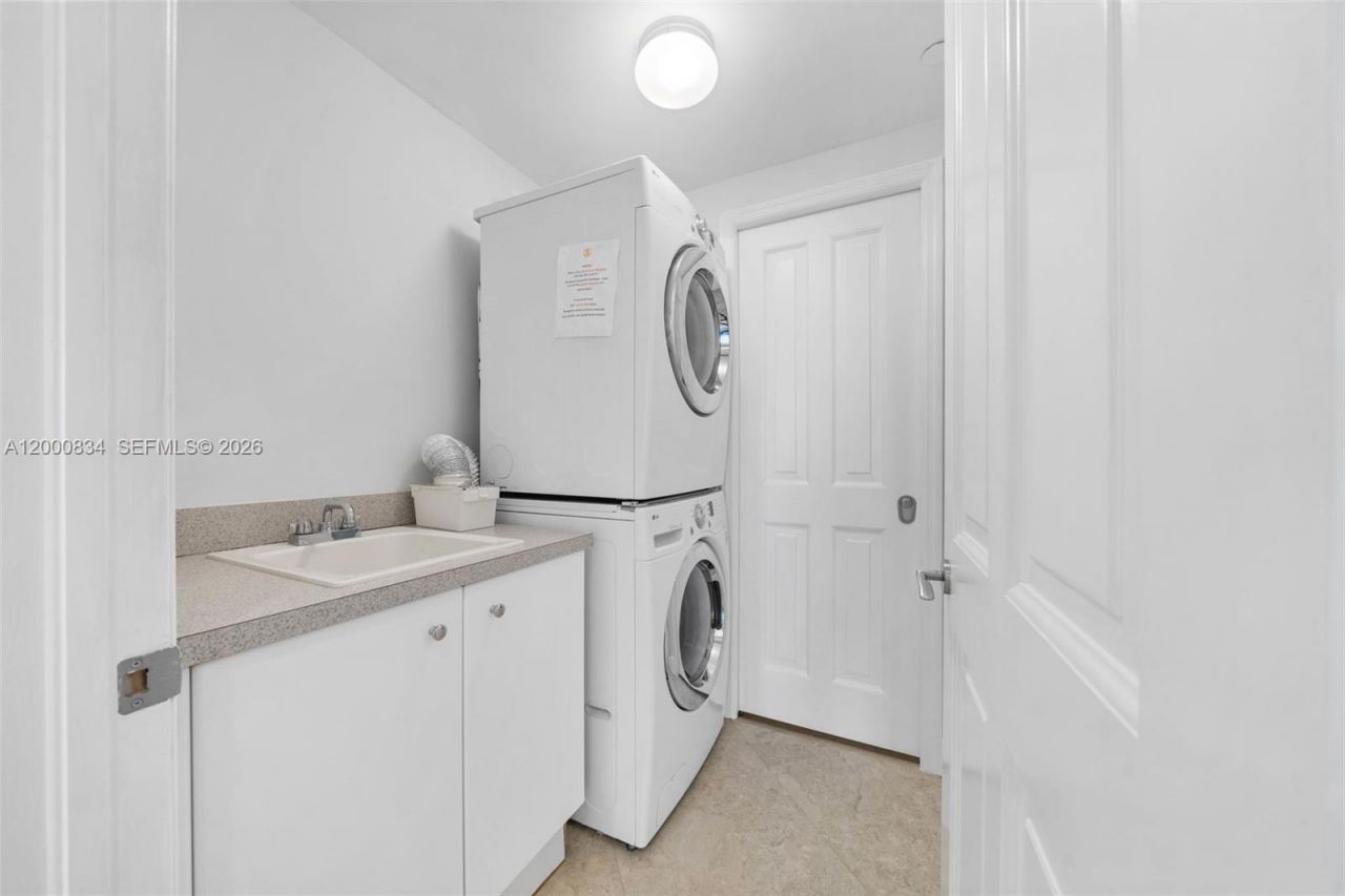 17875 Collins Ave, Unit 3205, Sunny Isles Beach, FL 33160 Photo