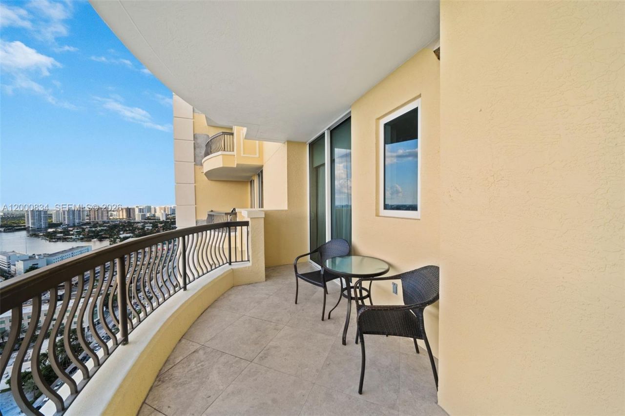 17875 Collins Ave, Unit 3205, Sunny Isles Beach, FL 33160 Photo