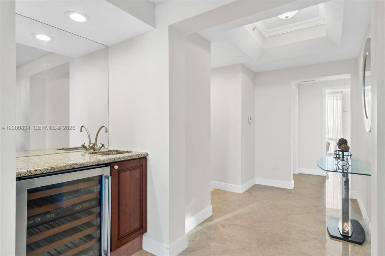 17875 Collins Ave, Unit 3205, Sunny Isles Beach, FL 33160 Photo