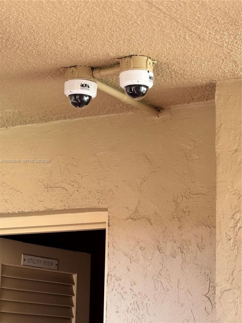 403 NW 68th Ave, Unit 502, Plantation, FL 33317 Photo