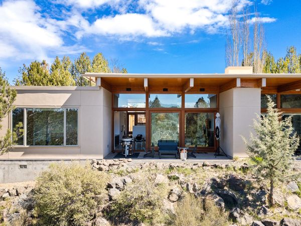 2237 NW Reserve Camp Court, Bend, OR 97703