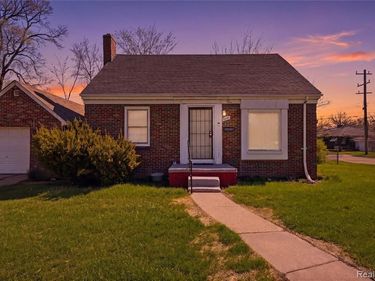 5900 Cadieux Road, Detroit, MI 48224