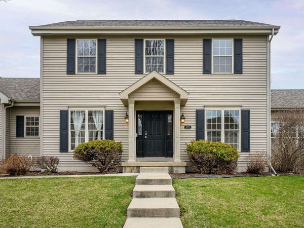 5715 Sandhill Drive, Middleton, WI 53562