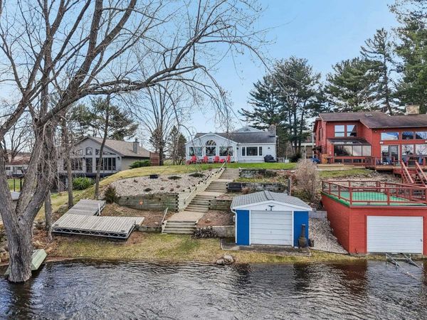 W10126 Schiefelbein Road, Poynette, WI 53955