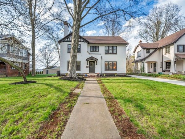 2885 Edgehill Road , Cleveland Heights, OH 44118