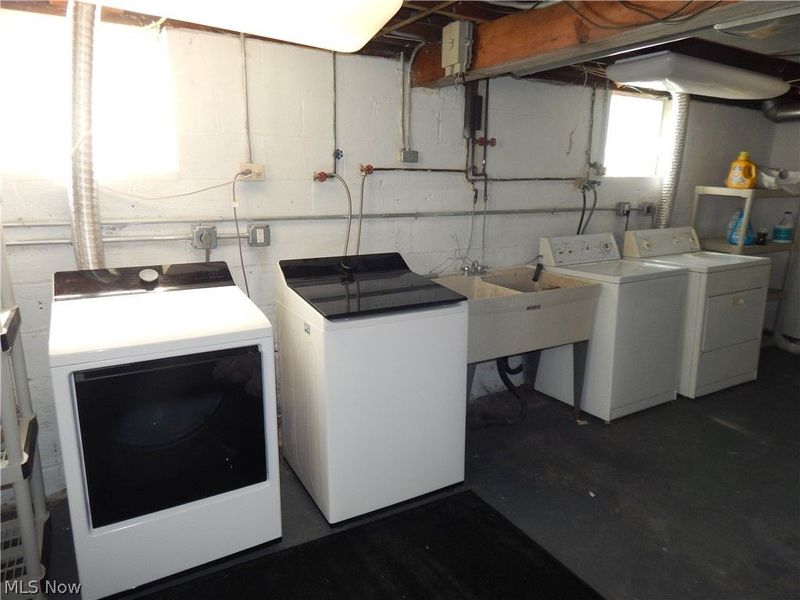 6511 Laverne Avenue, Parma, OH 44129 Photo 35