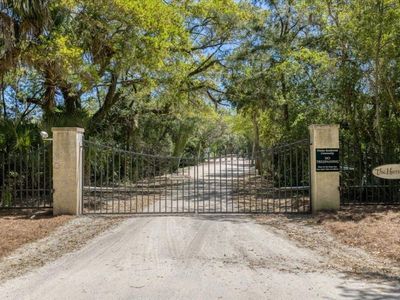 44 Hammocks Way, Edisto Island, SC 29438
