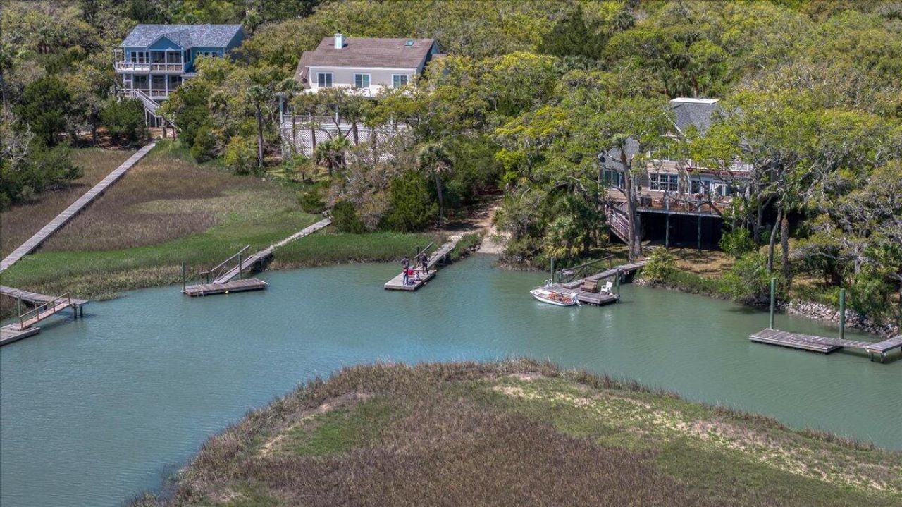 44 Hammocks Way Photo 6