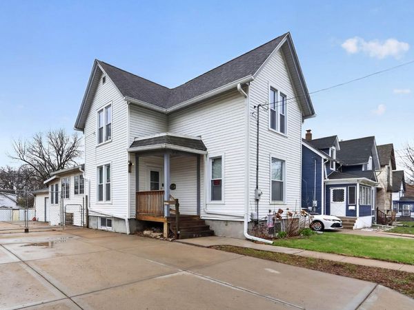 1210 Fairview Avenue, ROCKFORD, IL 61101