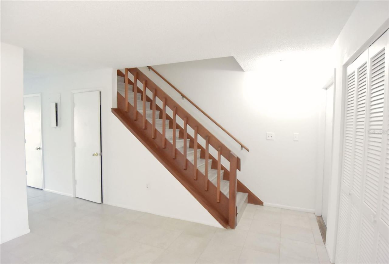 935 Sunridge Way, Unit B4, Sarasota, FL 34234 Photo