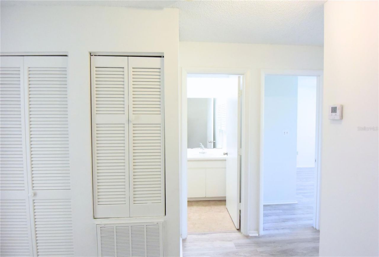 935 Sunridge Way, Unit B4, Sarasota, FL 34234 Photo