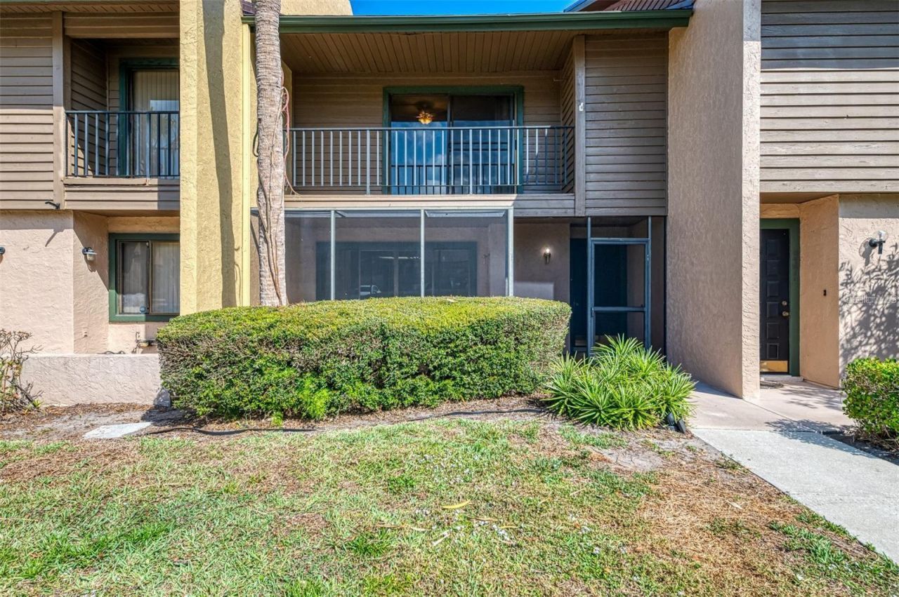 935 Sunridge Way, Unit B4, Sarasota, FL 34234 Photo