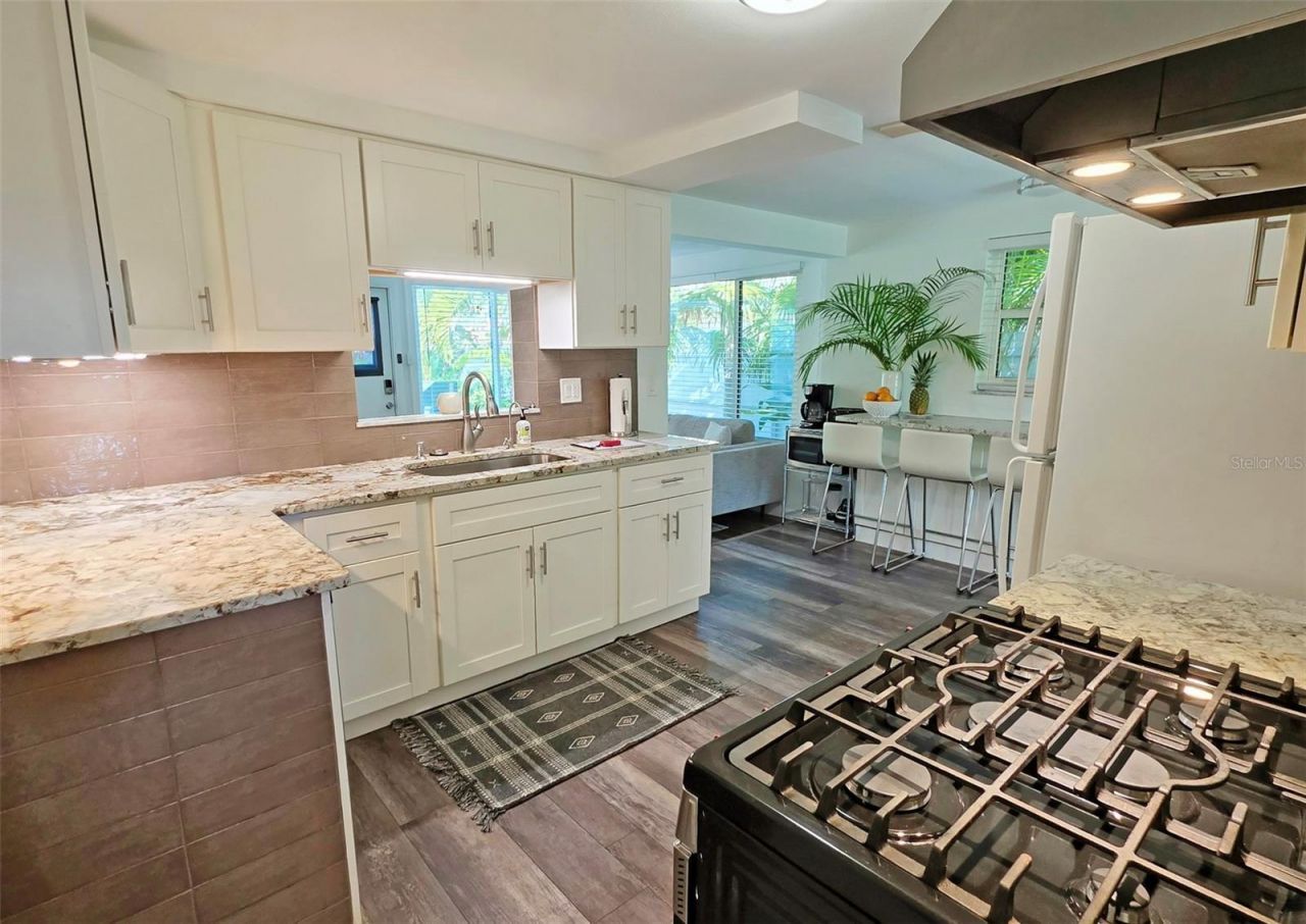 3419 Chapel Drive, Sarasota, FL 34234 Photo