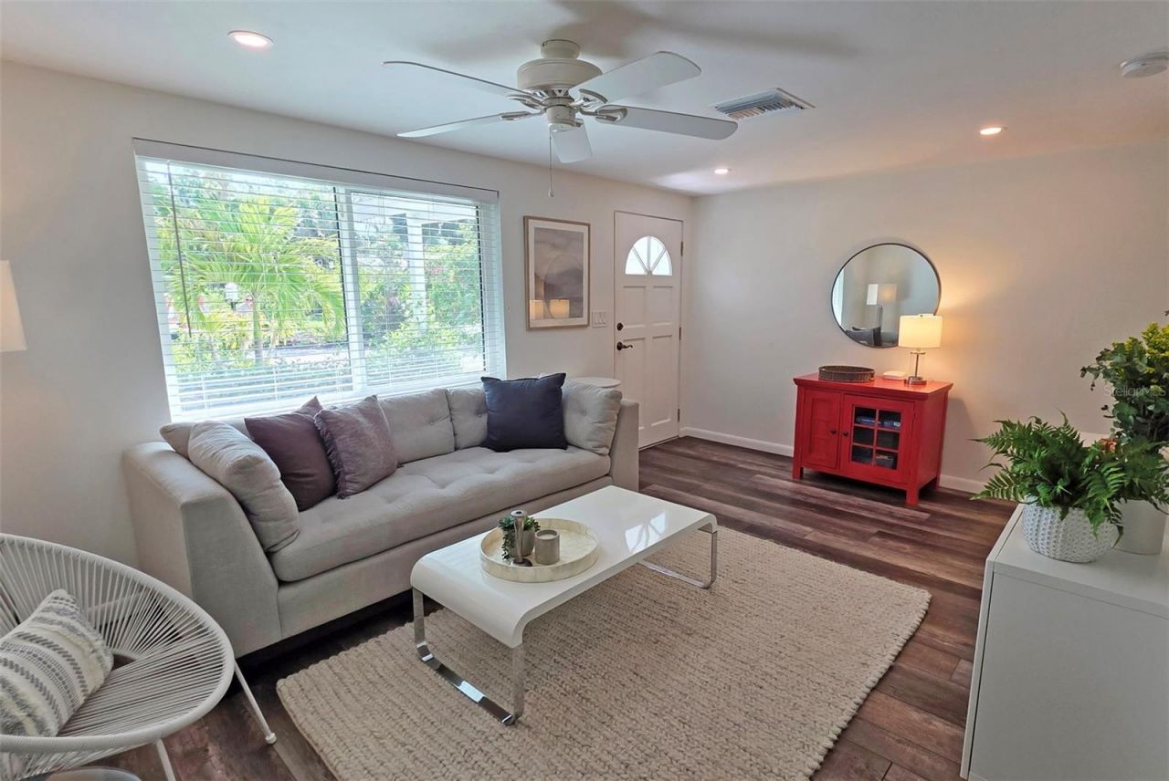 3419 Chapel Drive, Sarasota, FL 34234 Photo