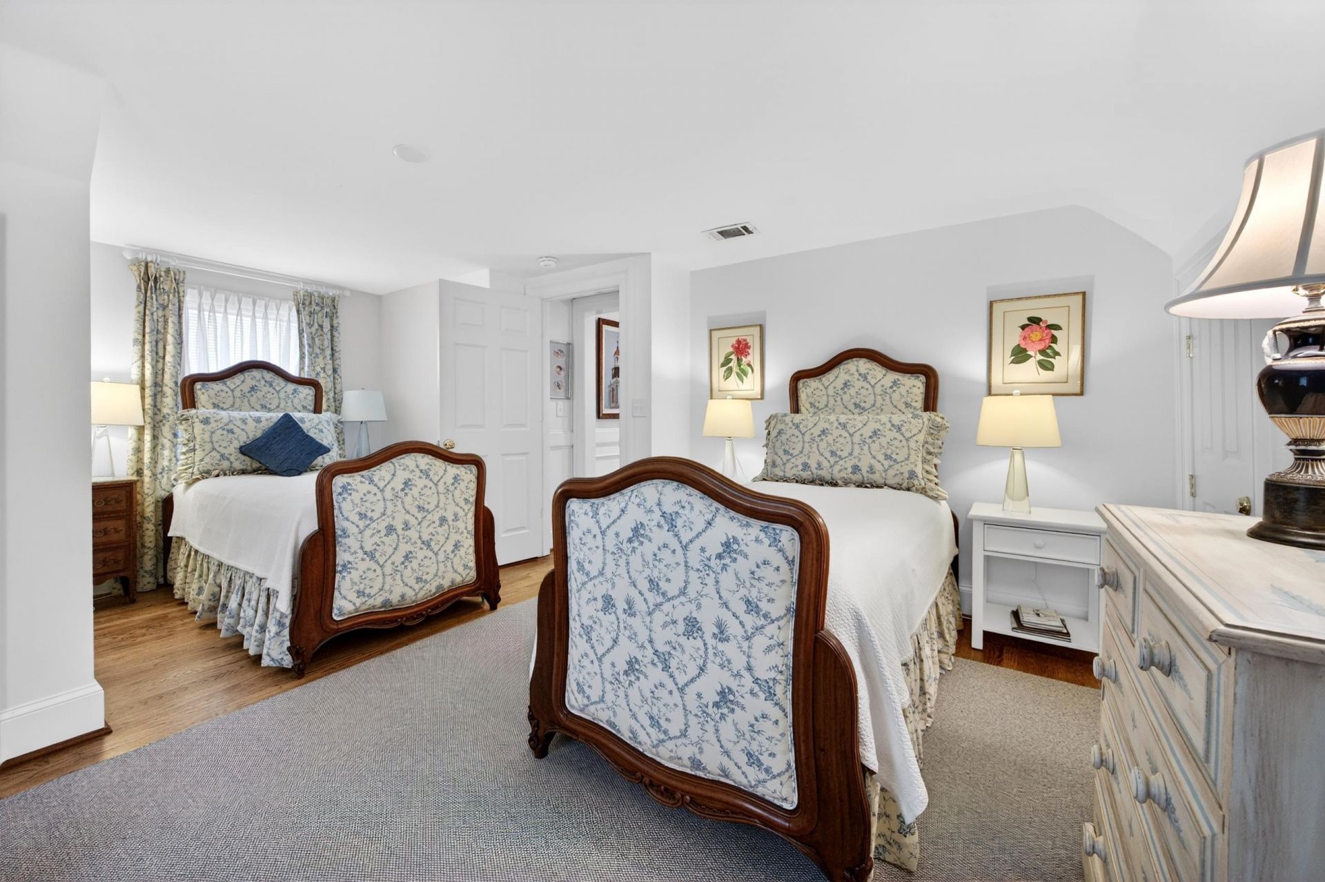 331 East Bay St. Photo 25