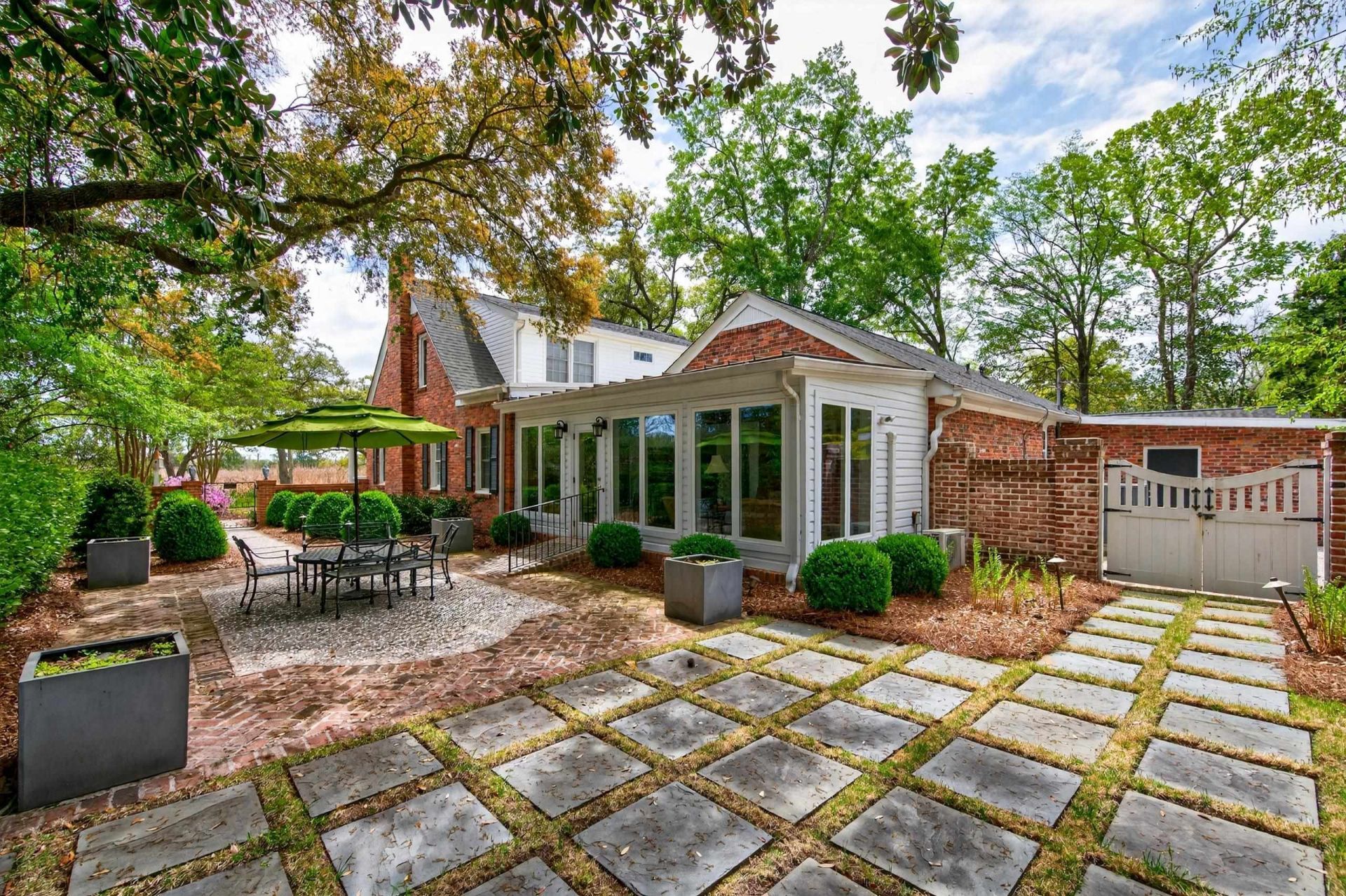 331 East Bay St. Photo 29