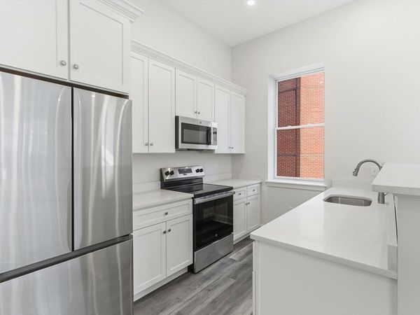 19-25 Essex, Unit 401, Haverhill, MA 01830