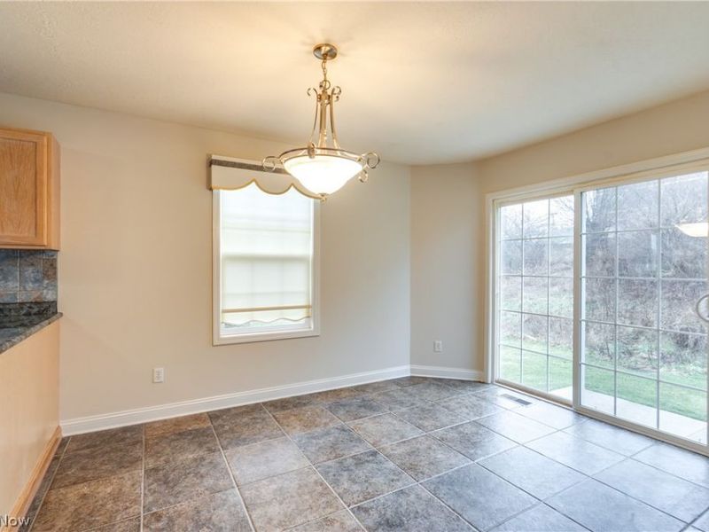 4046 Lindbergh Avenue NW, Canton, OH 44718 Photo 12