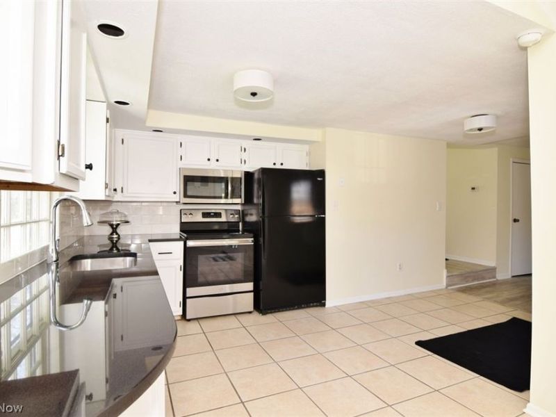 35755 Miles Road, Moreland Hills, OH 44022 Photo 13